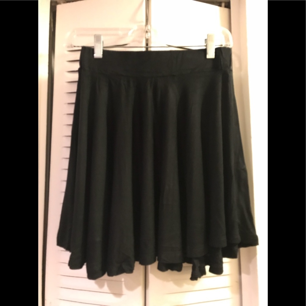 Black stretchy skater skirt